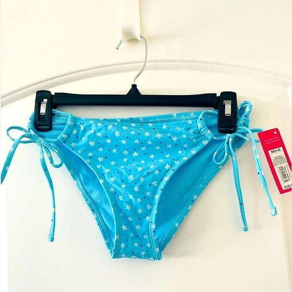 Xhilaration Women’s Baby Blue Floral Bikini Bottom Medium Size - Picture 9 of 10